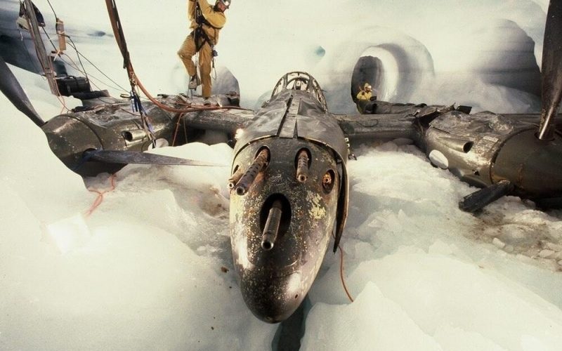 Lees meer over het artikel ‘Glacier Girl’